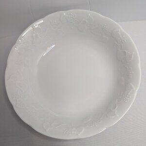 Vintage LIERRE LAUVAGE Limoges France White Embossed IVY LEAVES Pattern 9"d Bowl